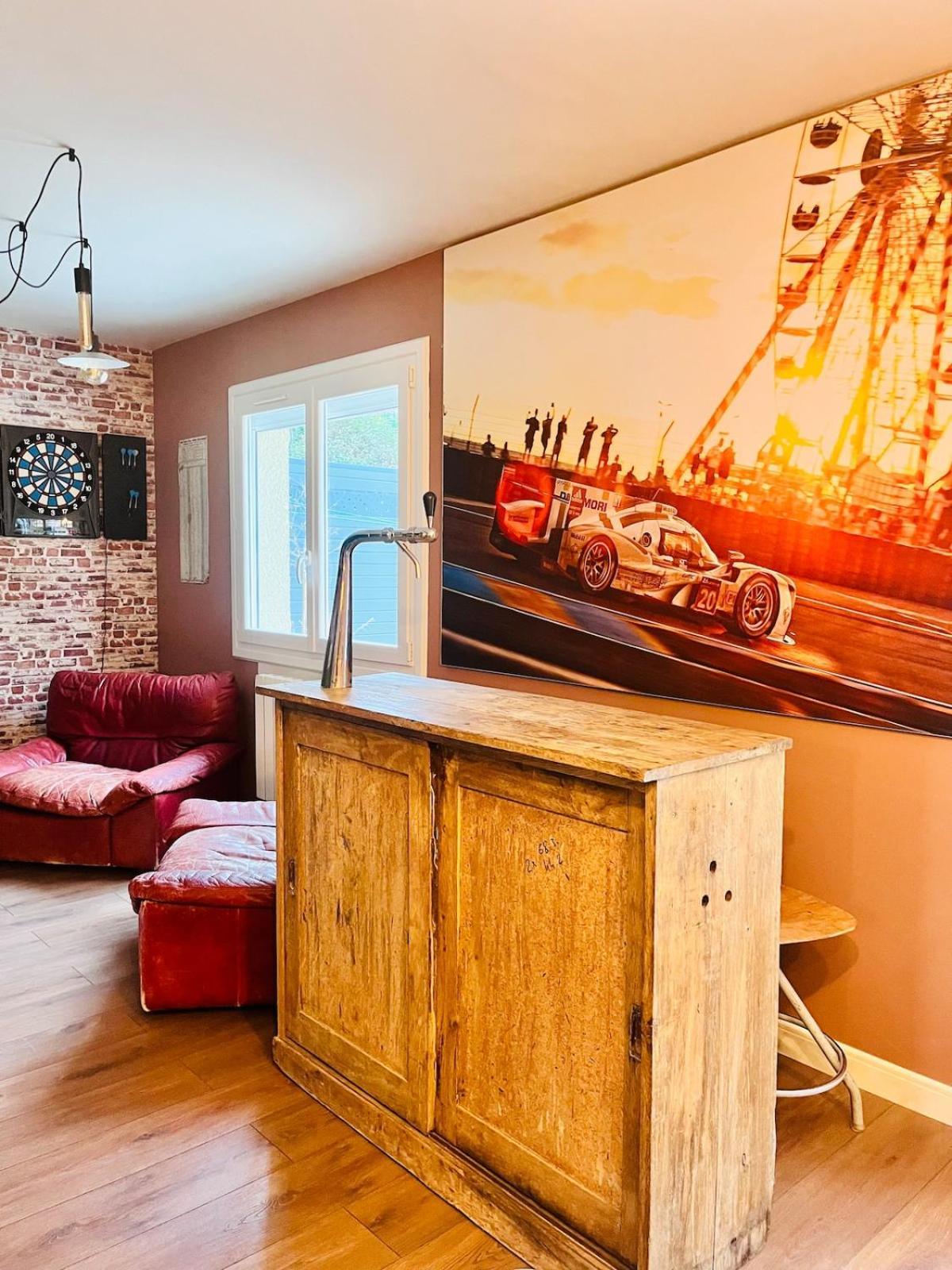 Villa Man Cave Le Mans Esterno foto